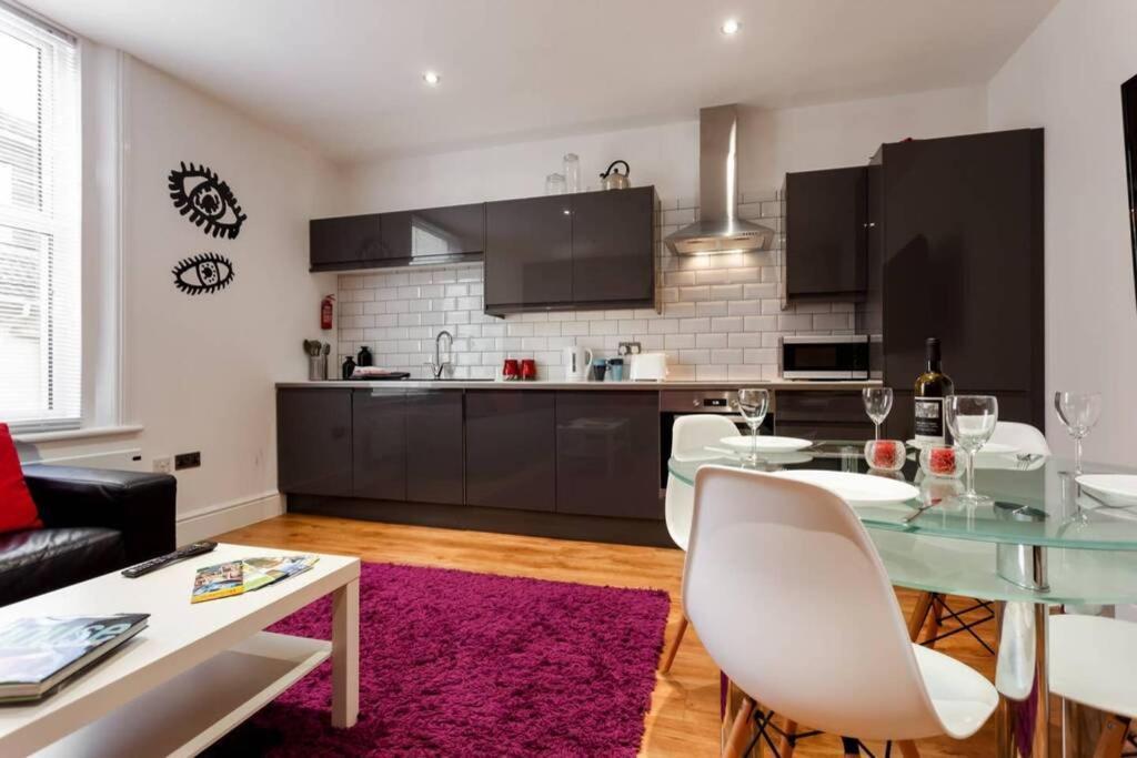 Stylish 2 Bed 2 Bath *Close To Beach And Centre With Parking* Bournemouth Exterior foto